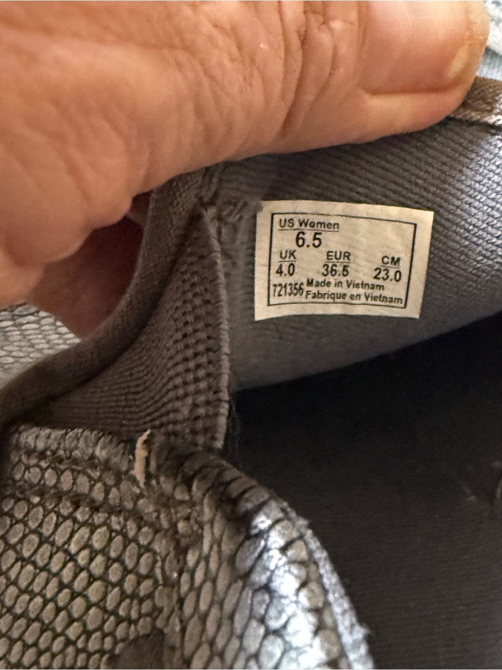 Vans Slip-Ons Textured Metallic Gray, women’s 6.5 - Picture 5 of 8